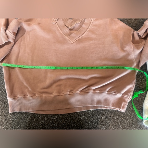 AERIE BRAND NEW CROPPED SWEATSHIRT SIZE MEDIUM. - Picture 5 of 7